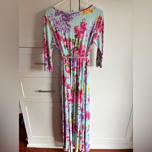 Pinkblush Maternity Floral 3/4 Sleeve Maxi Dress - Picture 2 of 7